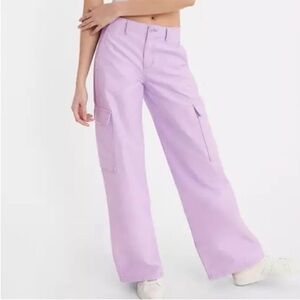 Levi’s 27 x 30 Pants Baggy Cargo Pants Utility 100% cotton in Purple Rose NWT